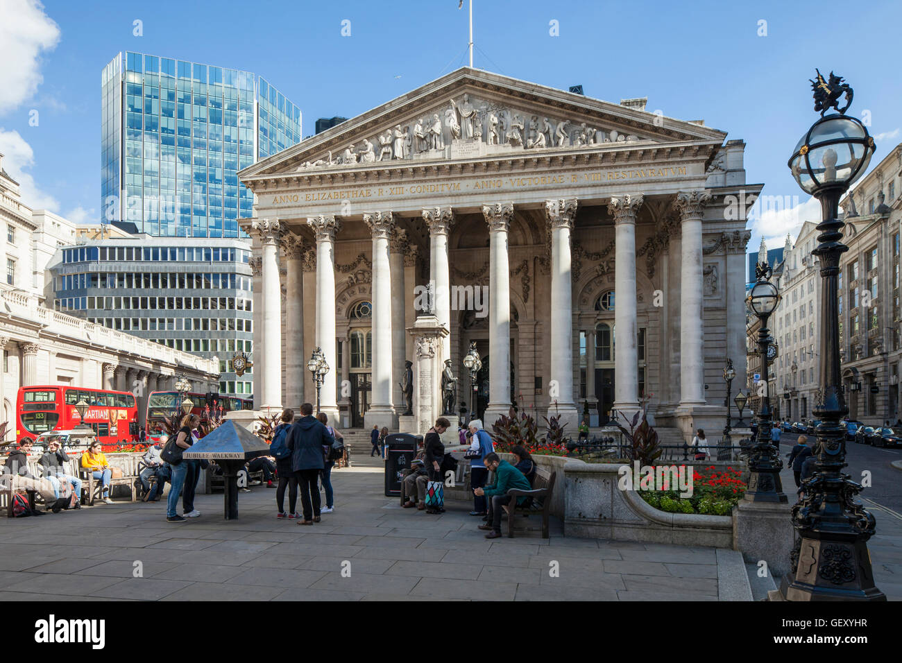 Bank of england architecture hi-res stock photography and images - Alamy