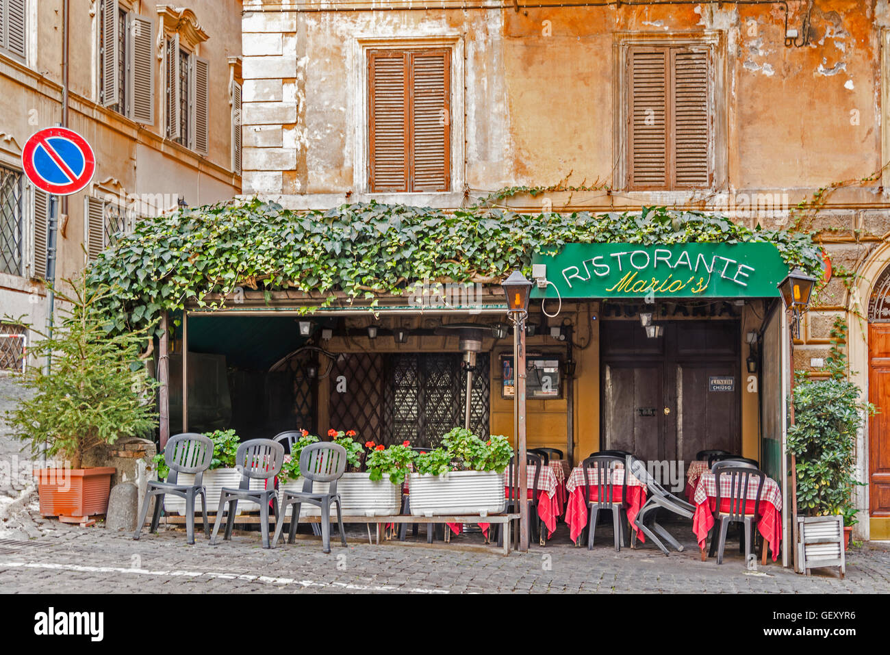 Mario's Ristorante Marios hi-res stock photography and images - Alamy