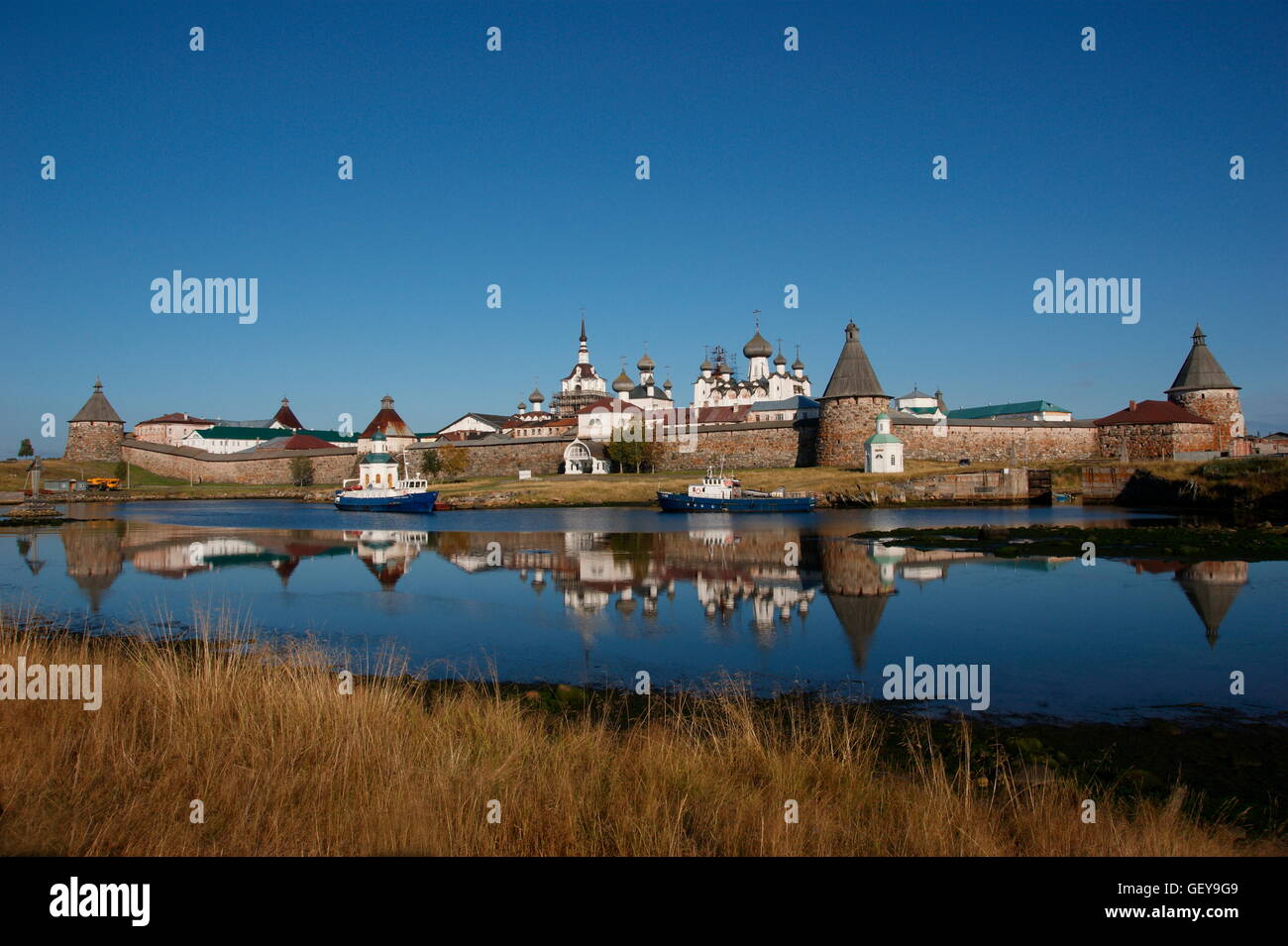 geography / travel, Russia, Solovetsky Islands, Solovetsky kremlin, wall and defence towers, cathedral, Stock Photo