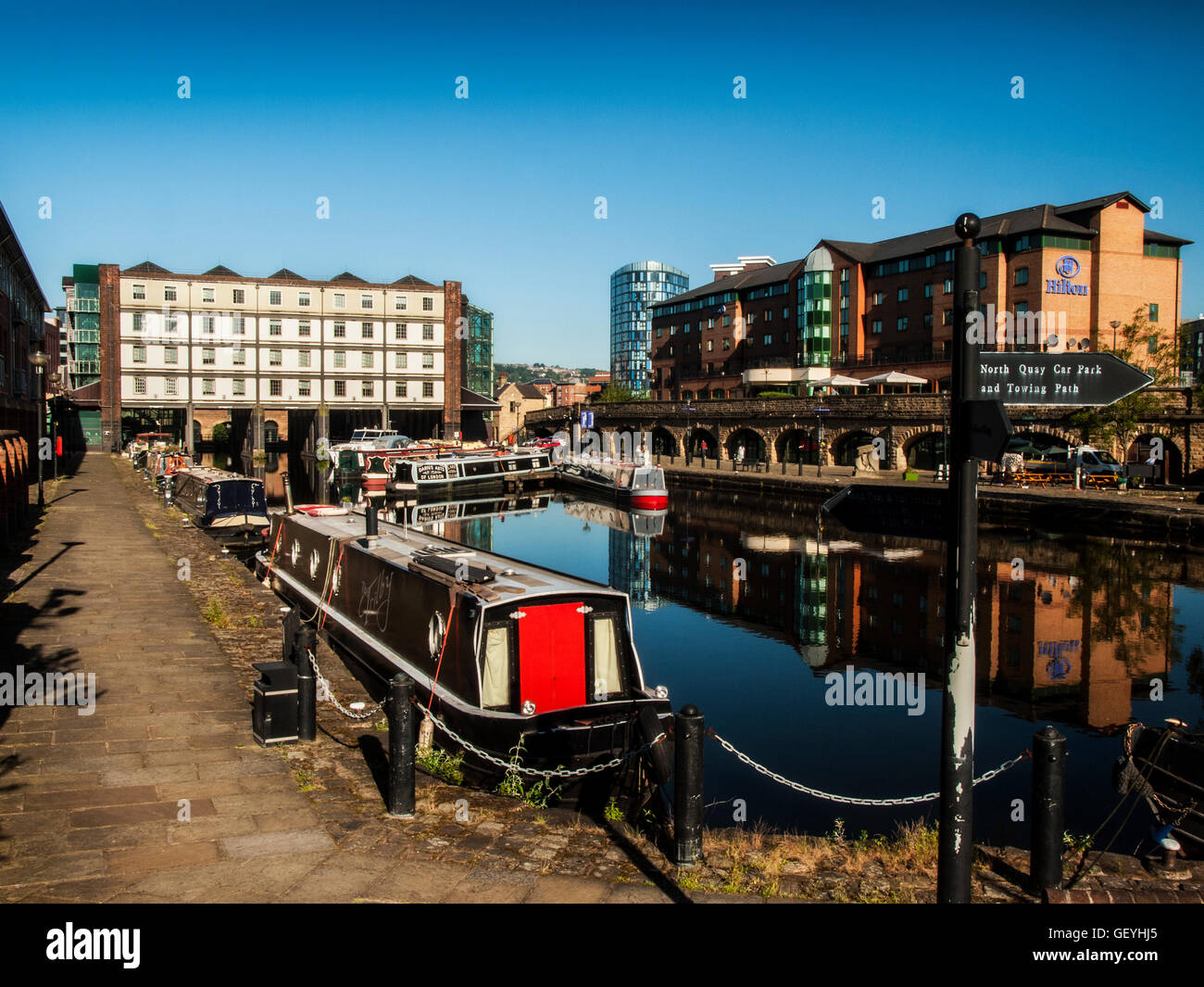 The Straddle Warehouse and Hilton Hotel, Victoria Quays, Wharf Street, Sheffield Stock Photo