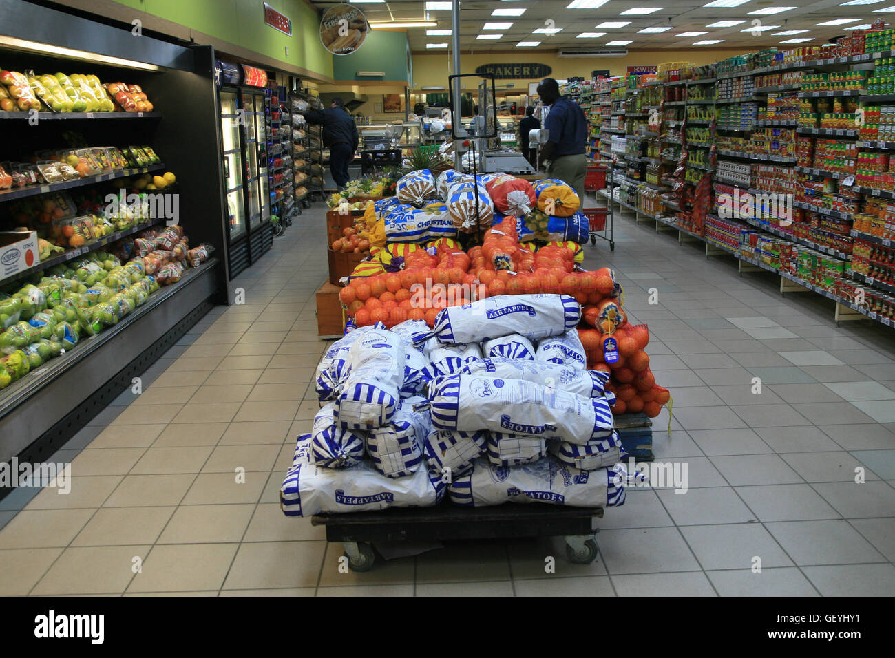 Shopping isle, Noordwyk Spar, Midrand, South Africa Stock Photo - Alamy