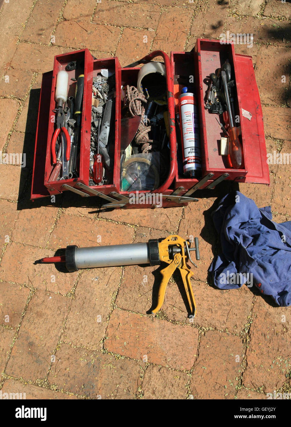 Toolbox open hi-res stock photography and images - Alamy