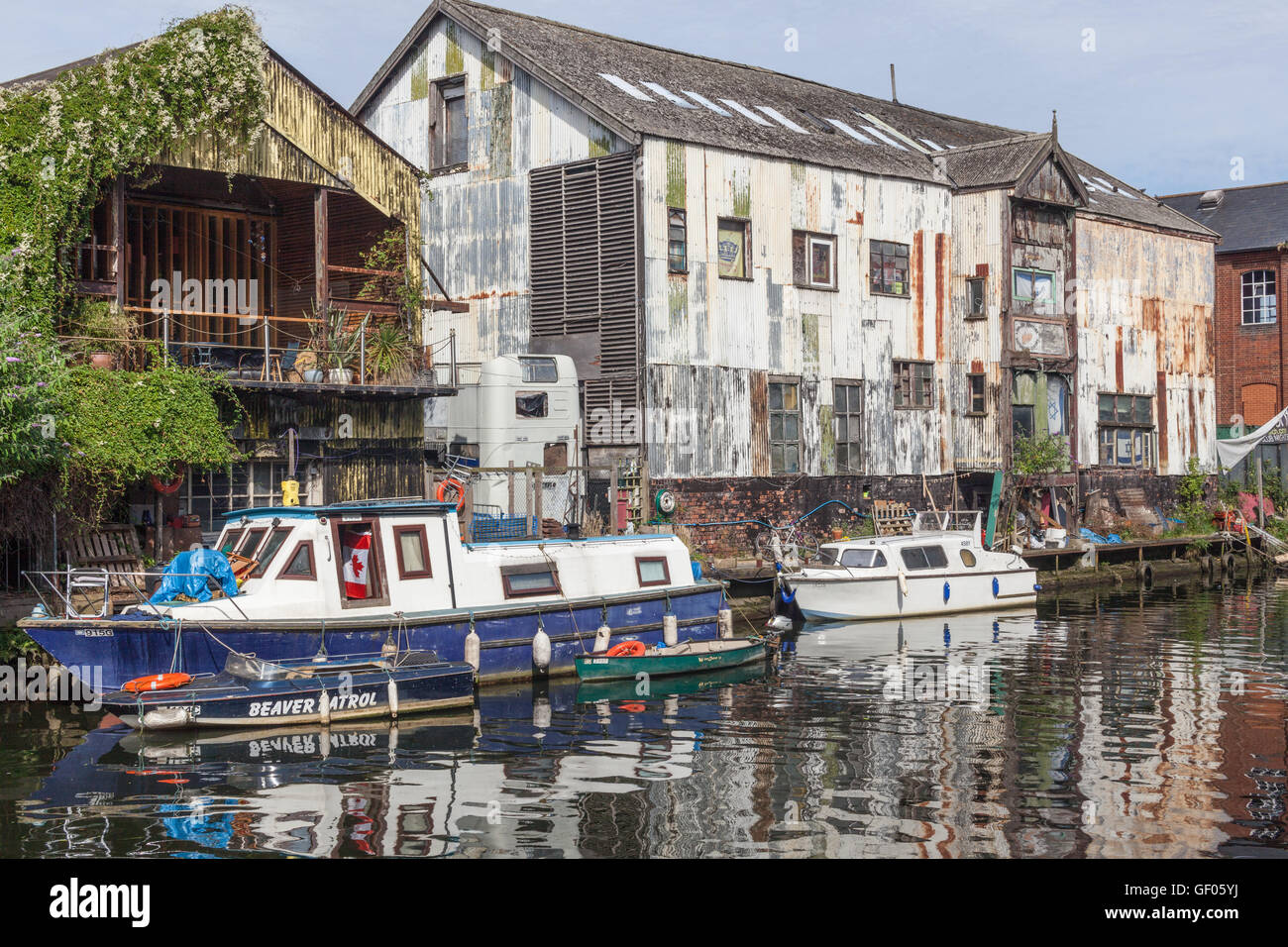corrugated steel buildings stock photos & corrugated steel