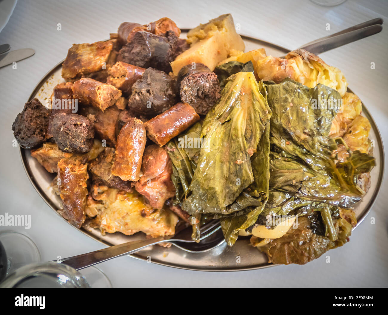 Cooking beef stew portugal hi-res stock photography and images - Alamy