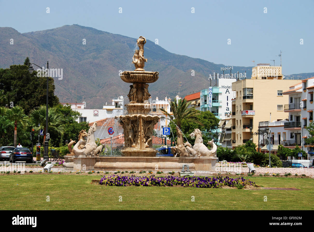 Fountain at the junction of Avenida Juan Carlos I and the Avenida de Espana, Estepona, Malaga Fountain at the junction of Avenida Juan Carlos I and the Avenida de Espana, Estepona, Malaga