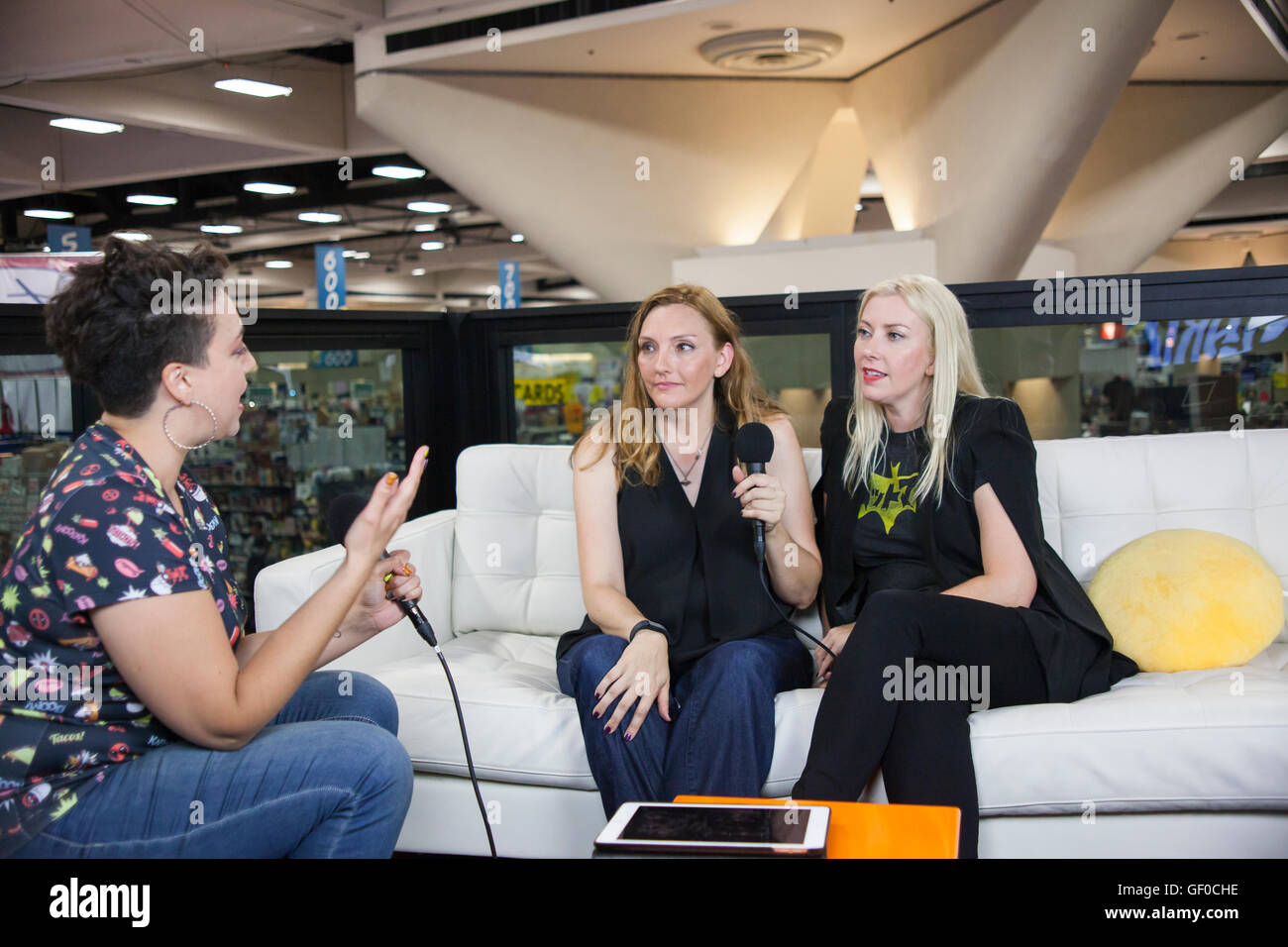 SAN DIEGO COMIC CON: July 22, 2016. Writers Julie and Shawna Benson. The 100, Birds of Prey, Batgirl. Stock Photo