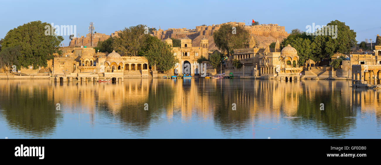 Gadi Sagar (Gadisar) Lake is one of the most important tourist attractions in Jaisalmer, Rajasthan, India. Stock Photo