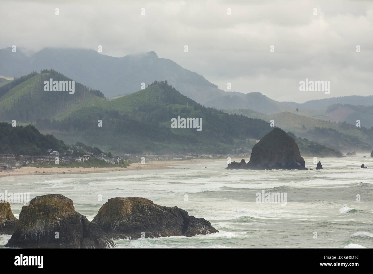 canon beach area, oregon, seashore and rocky coastline Stock Photo