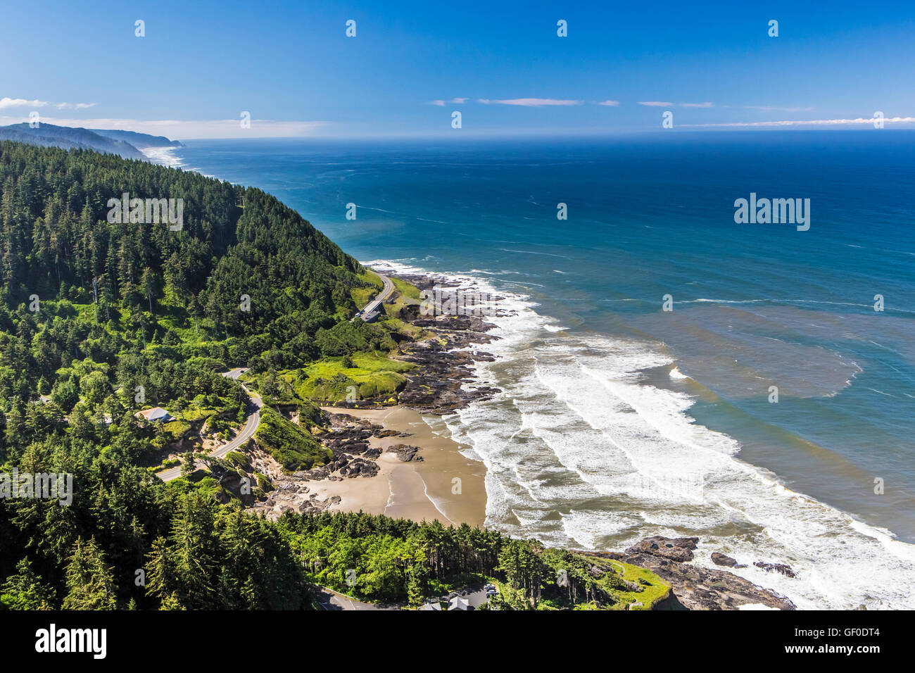 rocky seashore of oregon coast, pacific ocean Stock Photo