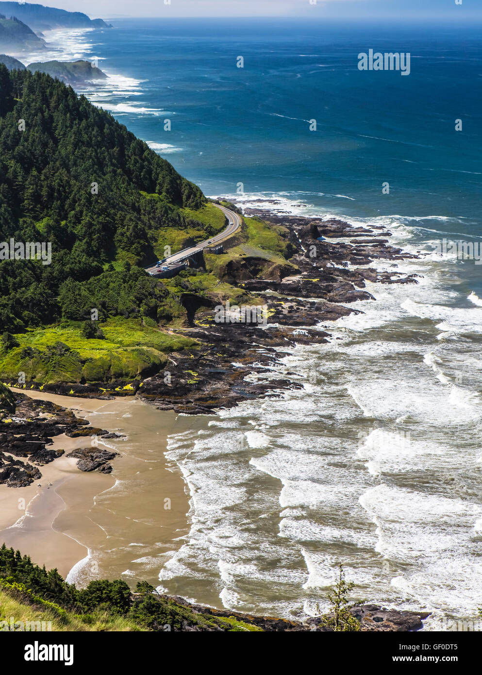 rocky seashore of oregon coast, pacific ocean Stock Photo