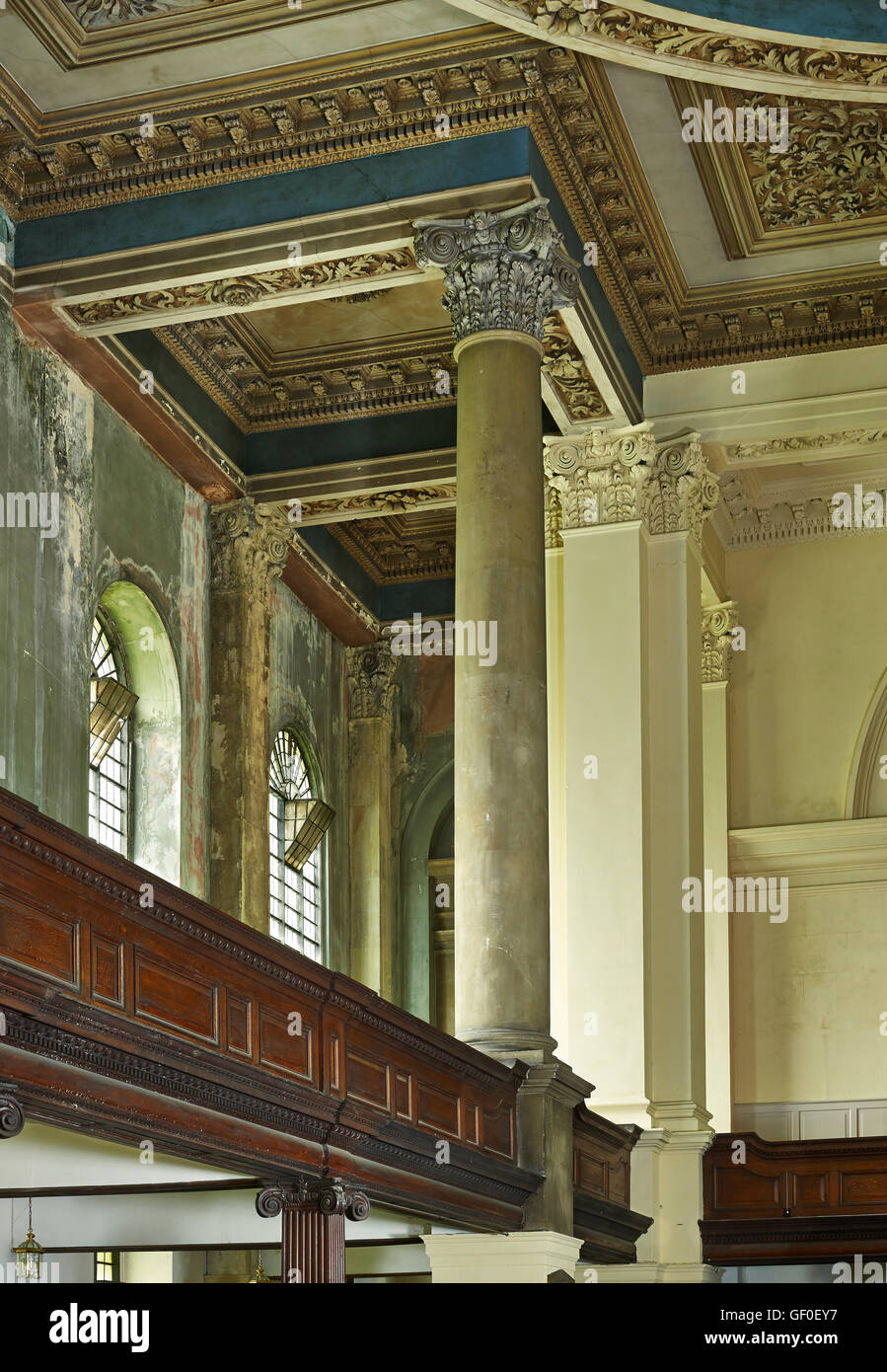 St Anne's Limehouse nave detail; by Nicholas Hawksmoor 1714-27. Stock Photo