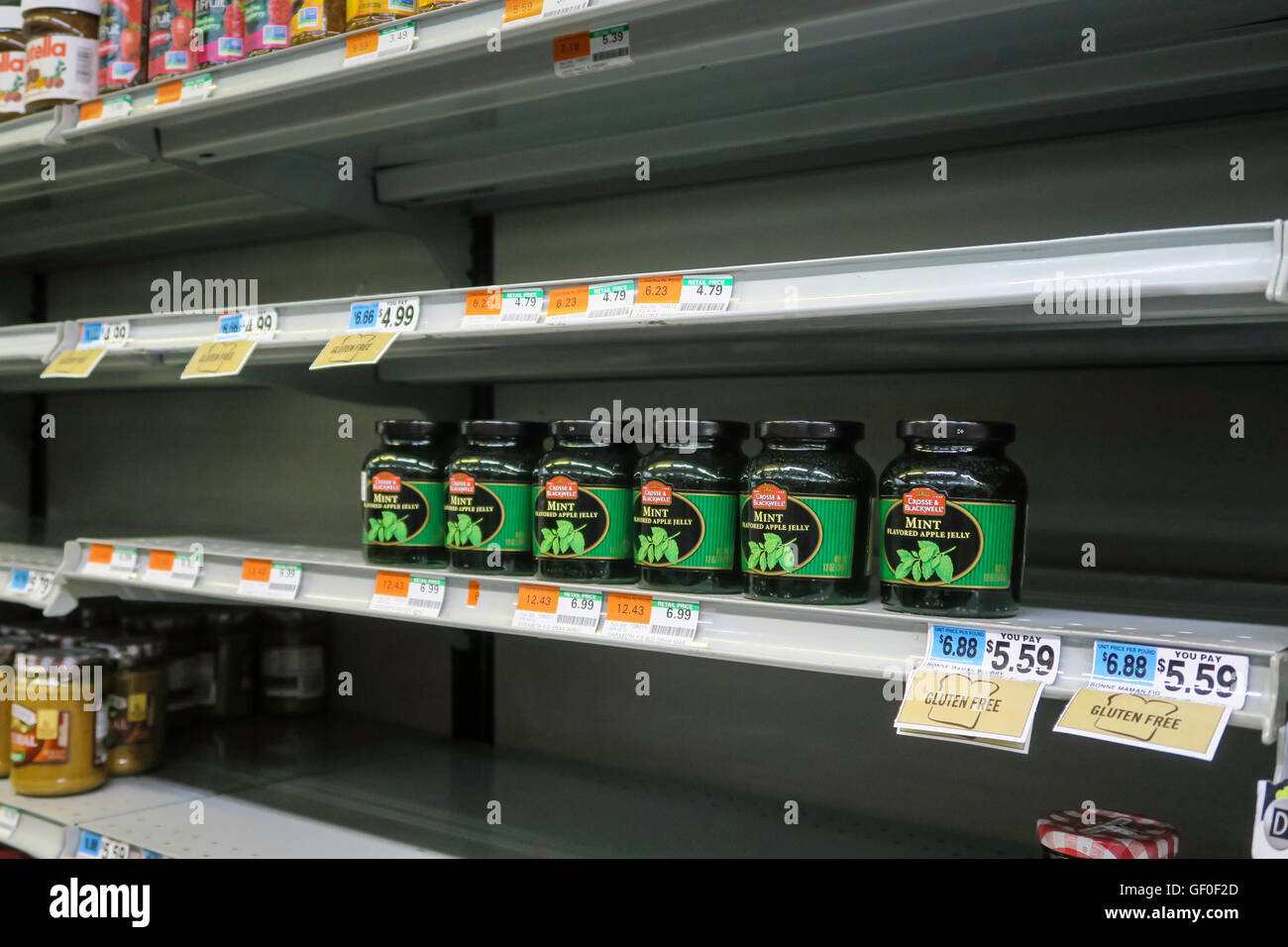 Empty Grocery Shelves Stock Photo Alamy