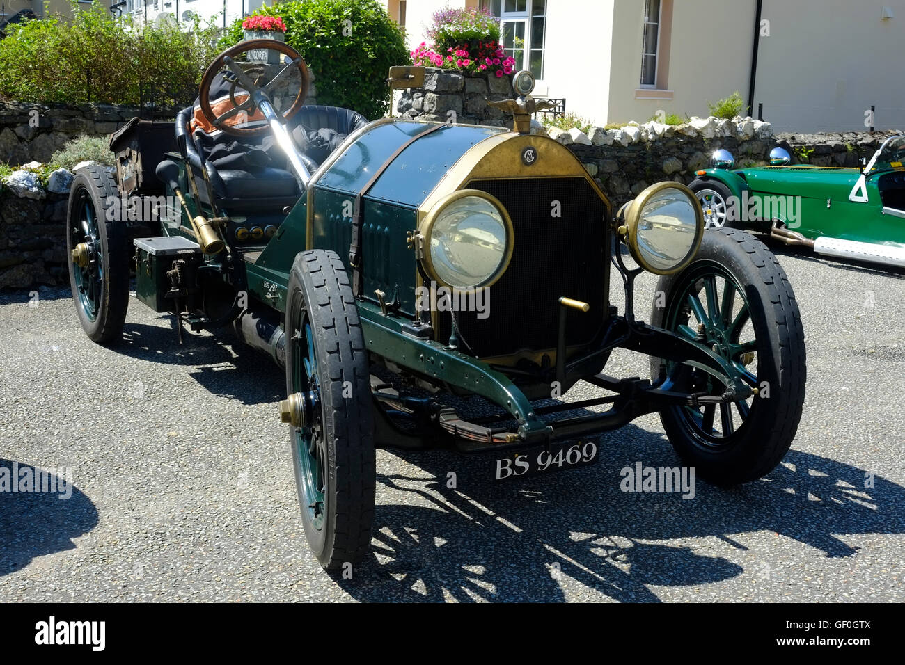 1913 Chalmers Model 17 vintage car Stock Photo Alamy