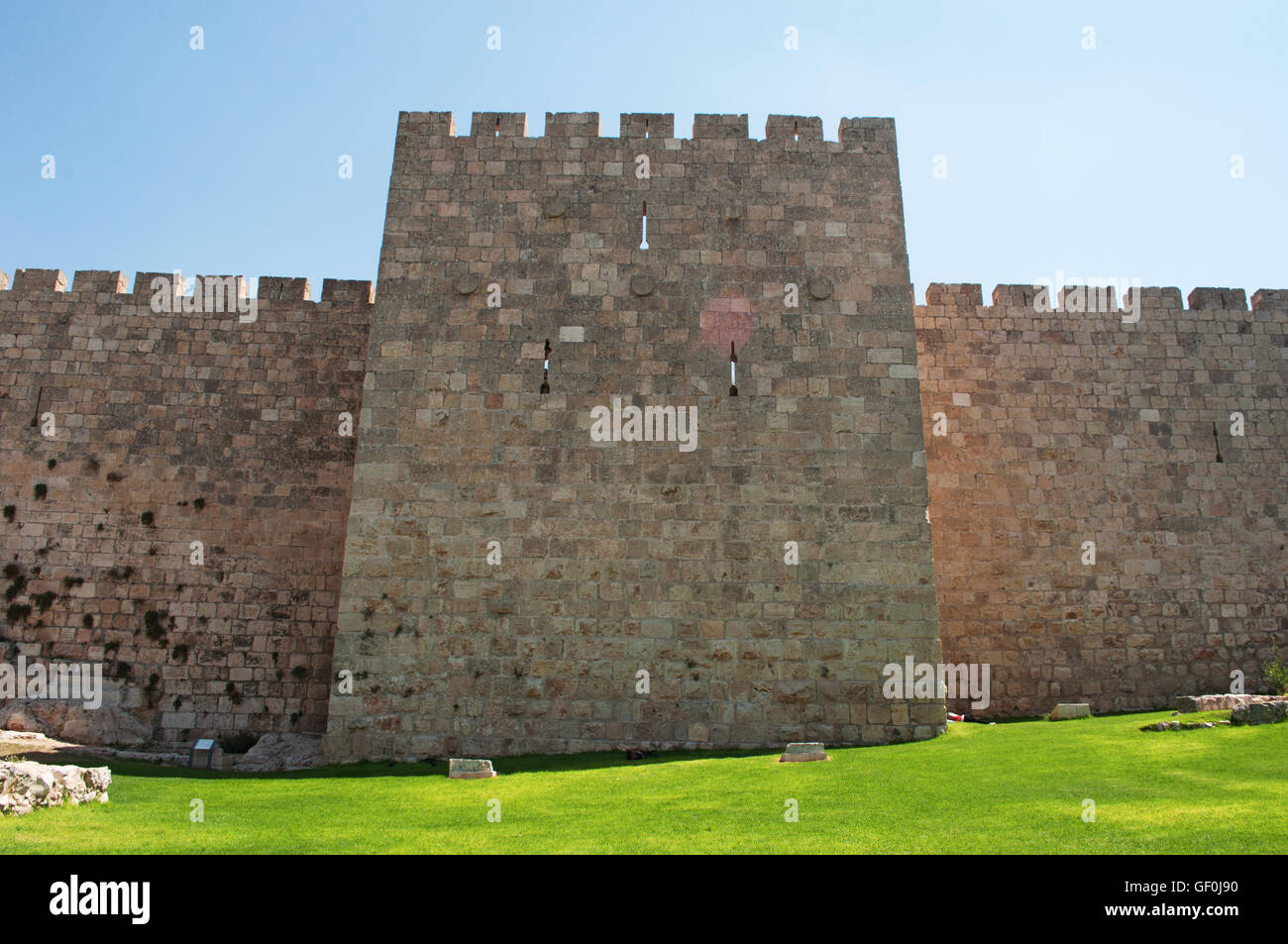 Jerusalem: the walking tour on the ancient walls surrounding the Old City, built under Suleiman the Magnificent between 1537 and 1541 Stock Photo