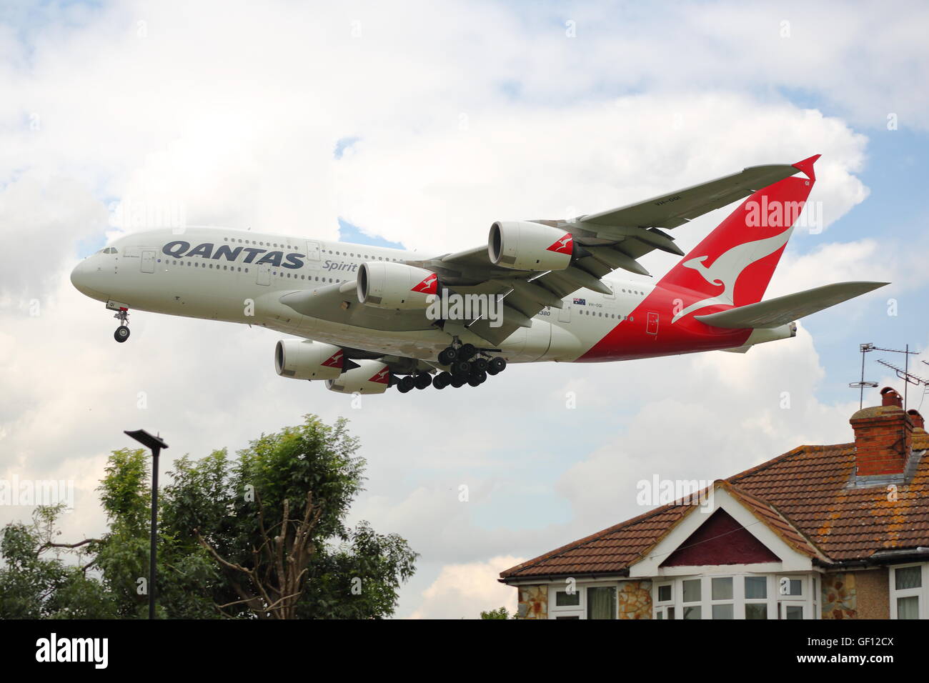 Qantas Airbus A380-800 VH-OQI landing at London Heathrow Airport, UK Stock Photo