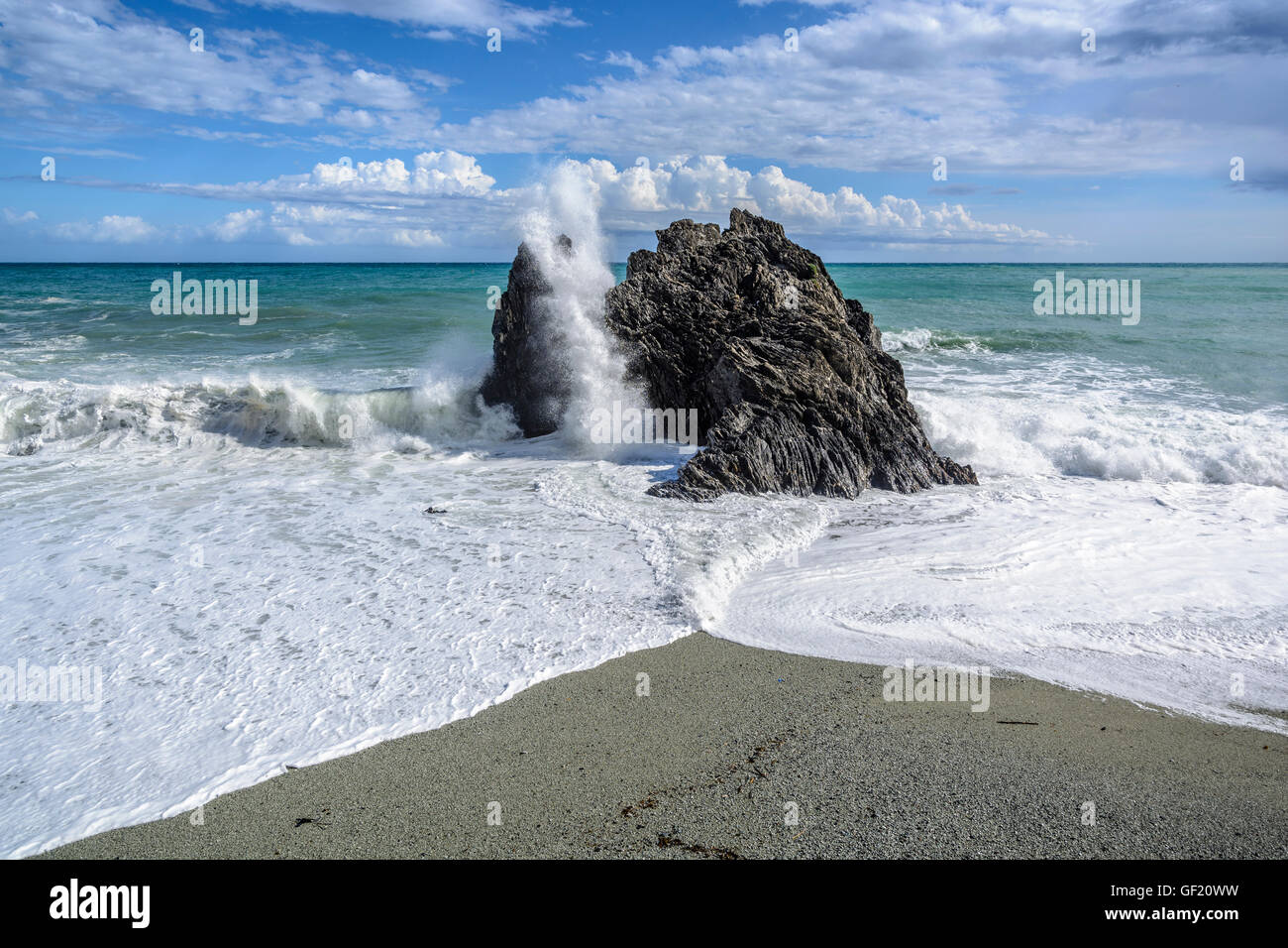 Italian Beaches Rocks Rocks on the beach, Monterosso al Mare, Italy Stock Photo - Alamy