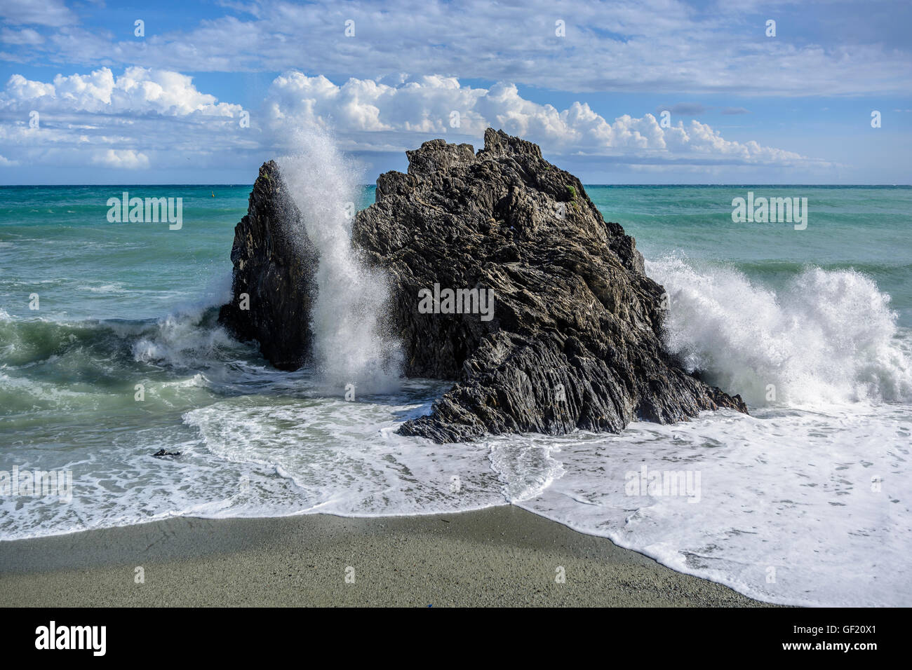 Italian Beaches Rocks Rocks on the beach, Monterosso al Mare, Italy Stock Photo - Alamy