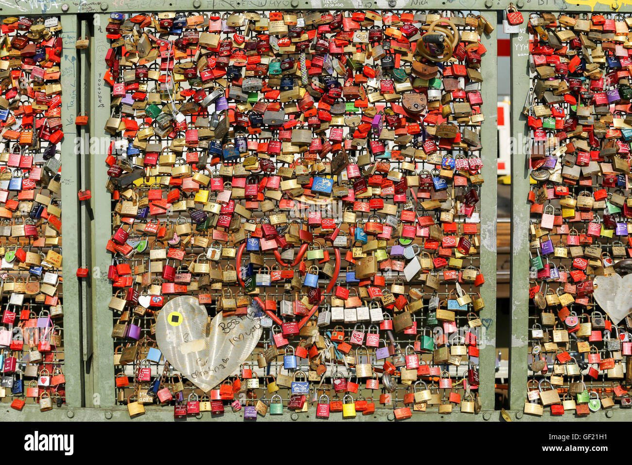 cologne germany love locks bridge