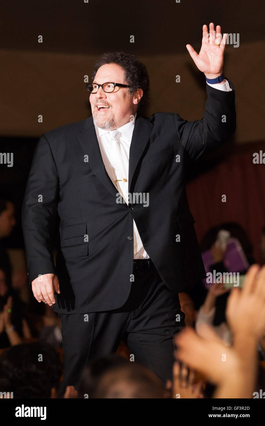 Tokyo, Japan. 27th July, 2016.Director Jon Favreau greets fans during the Japanese premiere for the film The Jungle Book at Kabuki-za theater in Ginza on July 27, 2016, Tokyo, Japan. Actor Neel Sethi, director Jon Favreau, producer Brigham Taylor and Japanese voice cast appeared on the stage to greet the fans. The movie will be released in Japan on August 11. Credit:  Rodrigo Reyes Marin/AFLO/Alamy Live News Stock Photo