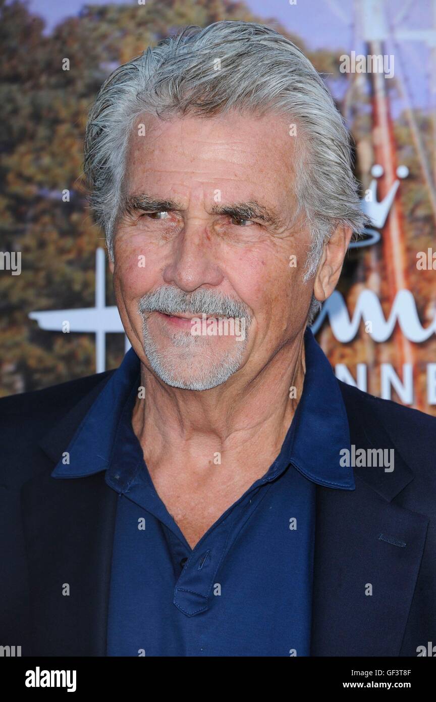 Beverly Hills, CA. 27th July, 2016. James Brolin at arrivals for Hallmark Summer TCA event, private residence, Beverly Hills, CA July 27, 2016. Credit:  Elizabeth Goodenough/Everett Collection/Alamy Live News Stock Photo