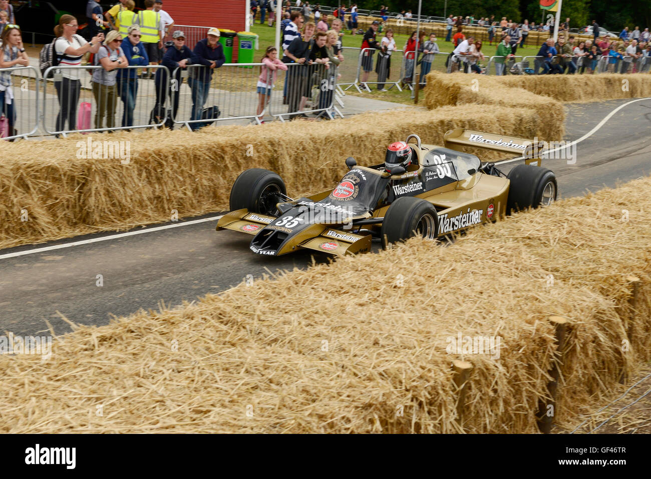 Bolesworth, Cheshire, UK. 29th July 2016. An Arrows F1 car being driven round the track. The event is the brainchild of Chris Evans and features 3 days of cars, music and entertainment with profits being donated to the charity Children in Need. Credit:  Andrew Paterson/Alamy Live News Stock Photo