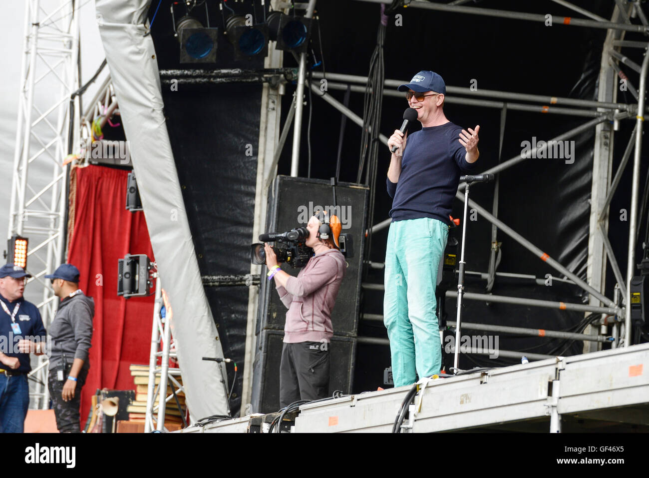 Bolesworth, Cheshire, UK. 29th July 2016. Chris Evans introducing Texas to the Main stage. The event is the brainchild of Chris Evans and features 3 days of cars, music and entertainment with profits being donated to the charity Children in Need. Credit:  Andrew Paterson/Alamy Live News Stock Photo