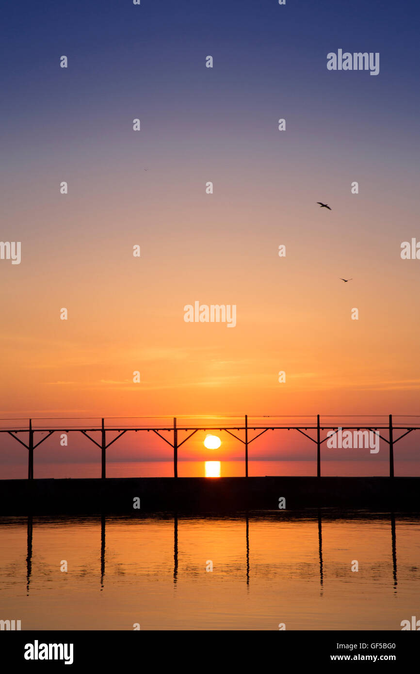 Sunrise in Sturgeon Bay Stock Photo Alamy