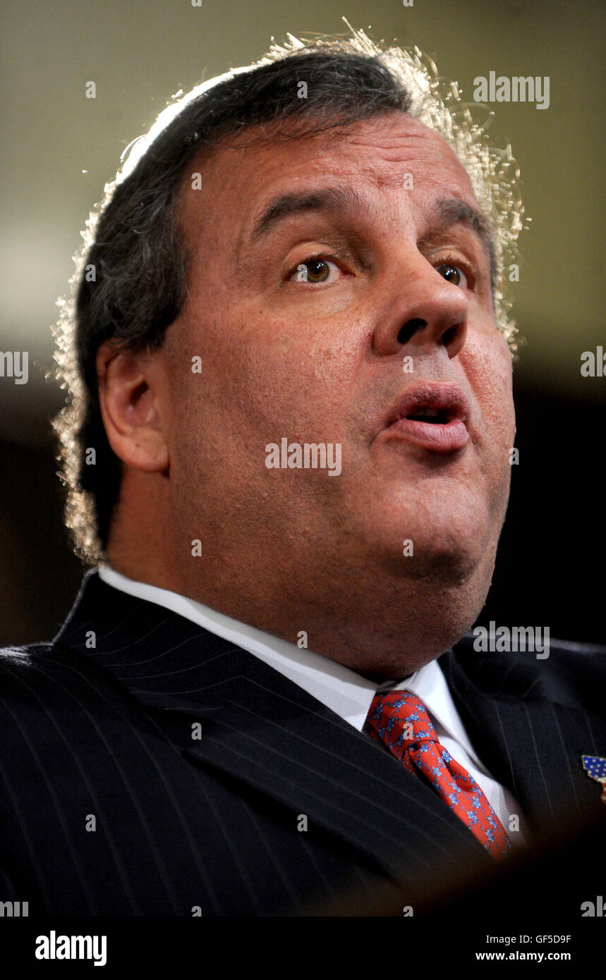 FORT LEE, NJ - JANUARY 09: New Jersey Gov. Chris Christie leaves the Borough Hall in Fort Lee where he apologized to Mayor Mark Sokolich on January 9, 2014 in Fort Lee, New Jersey.  Credit: VanTine  / MediaPunch. Stock Photo