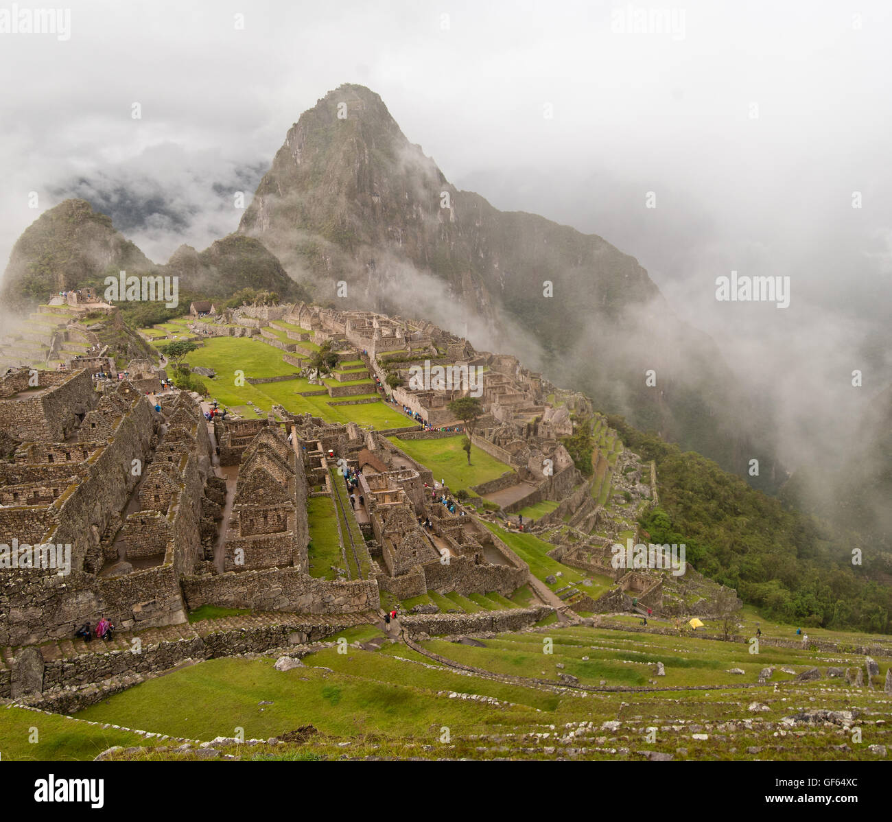 THe ruins of Machu Picchu and the misty Andes Mountains Stock Photo - Alamy
