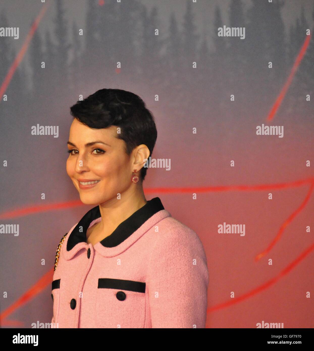 A beaming smile from Noomi Rapace. The actress was at the London film premiere of The Revenant. Stock Photo