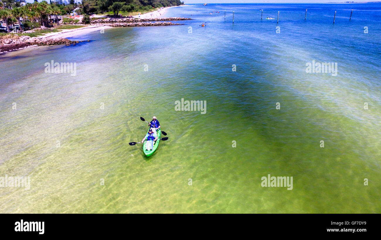 Aerial view of two men kayaking around Anna Maria Island in Florida Stock Photo