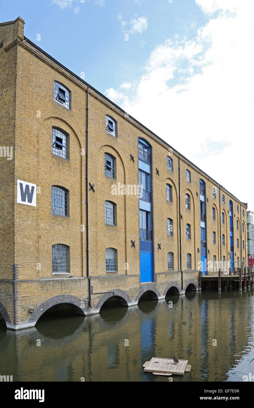 Victorian Warehouses Stock Photos & Victorian Warehouses Stock Images