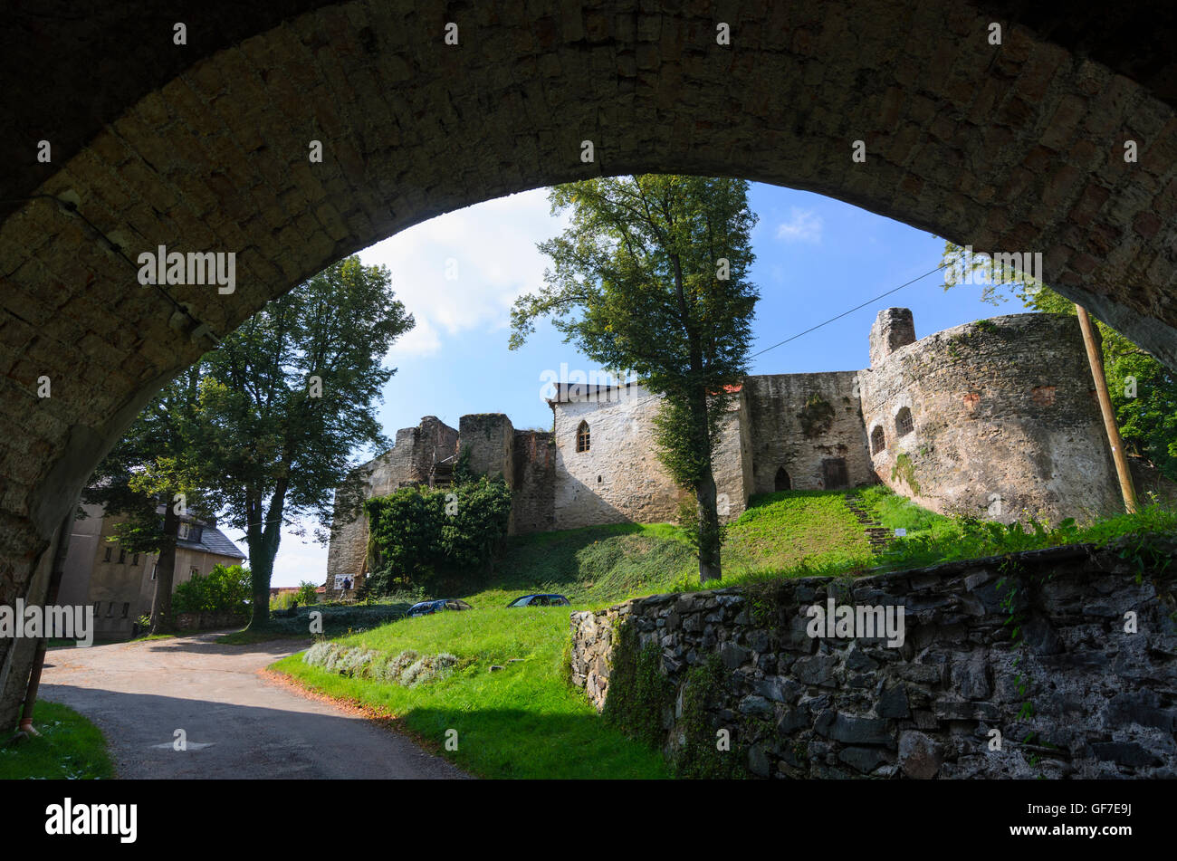 Hartenstein Wo2 Hartenstein hartenstein castle germany sachsen hi-res stock photography ...