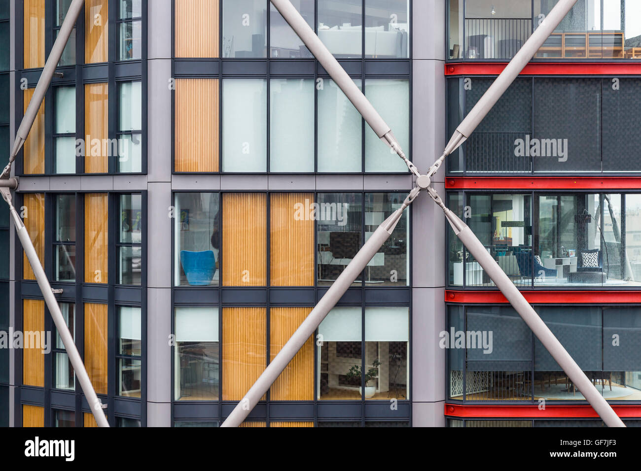 Modern glass apartments hi-res stock photography and images - Alamy