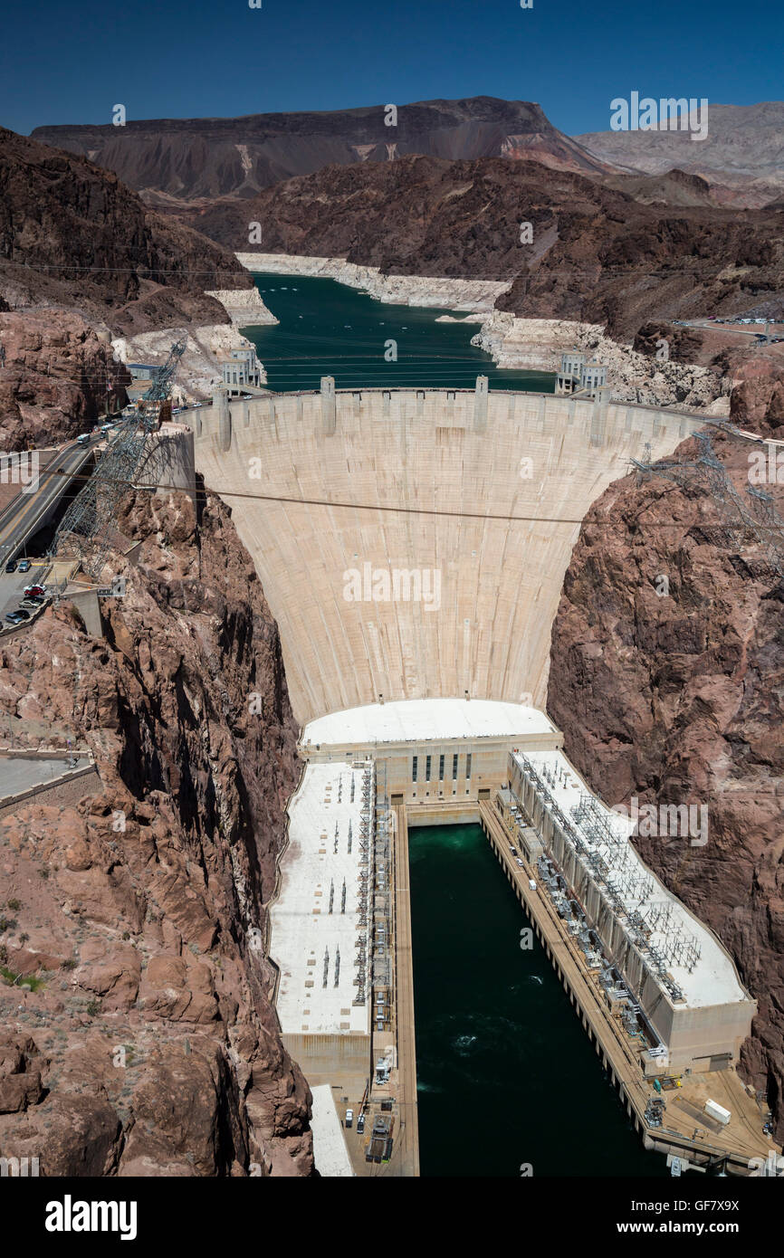 Las Vegas, Nevada - Hoover Dam and Lake Mead beyond. The white 'bathtub ring' indicates the water level when full. Stock Photo