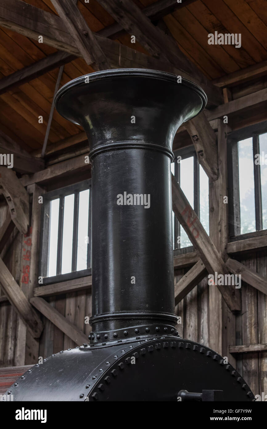 Chimney funnel hires stock photography and images Alamy