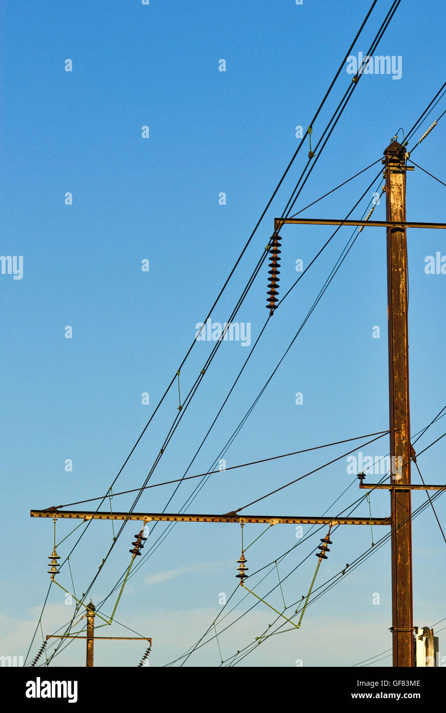 Suspended cable cables High Resolution Stock Photography and Images Alamy
