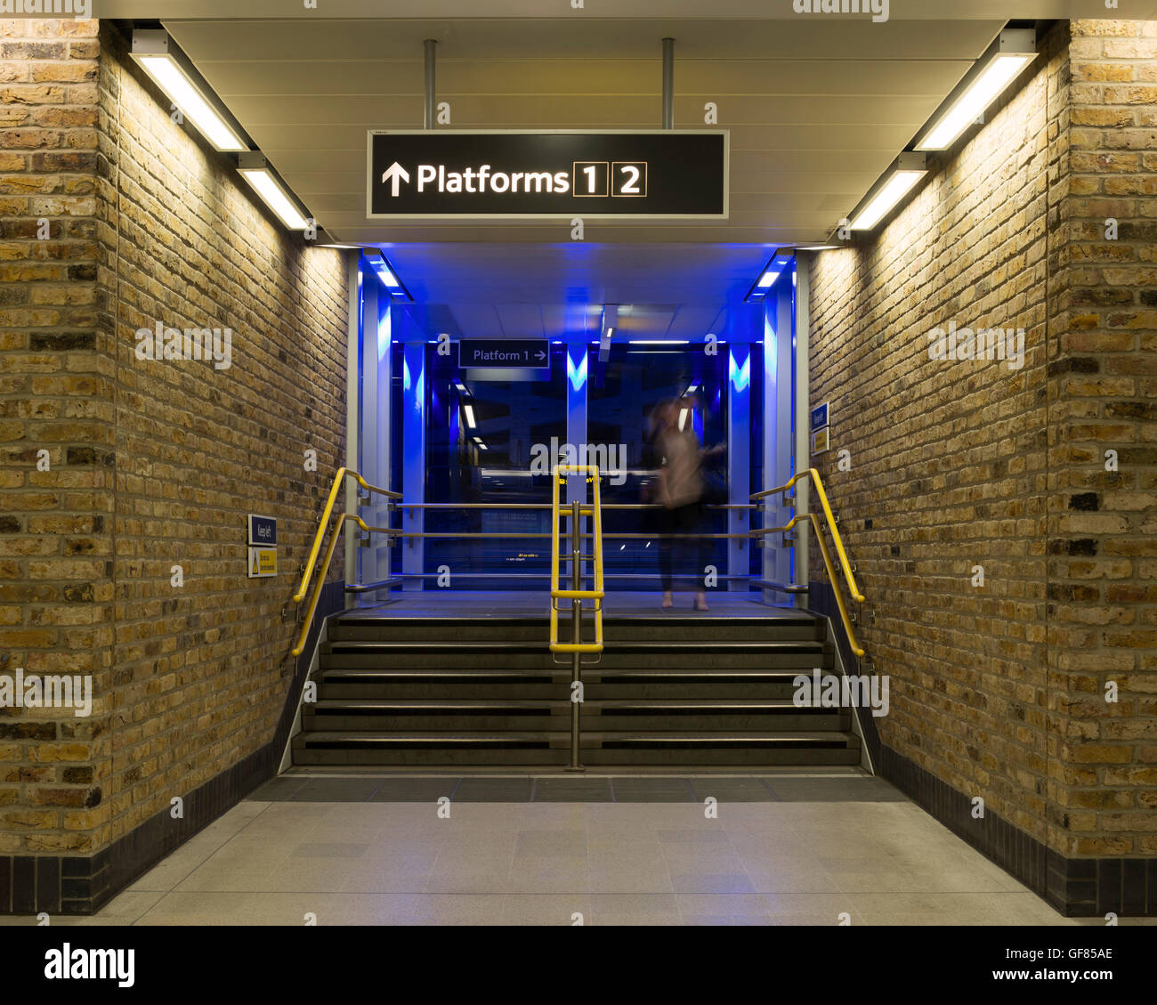 Passenger circulation. Blackfriars Station, London, United Kingdom. Architect: Pascall+Watson architects Ltd, 2012. Stock Photo