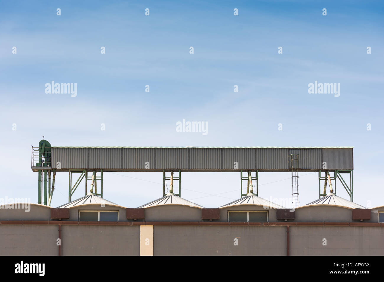 Silage Drying Building Agricultural Silo - Building Exterior, Storage and drying of grains ...