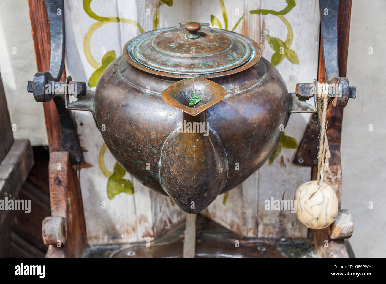 Antique Copper Kettle Teapot Stock Photo Alamy