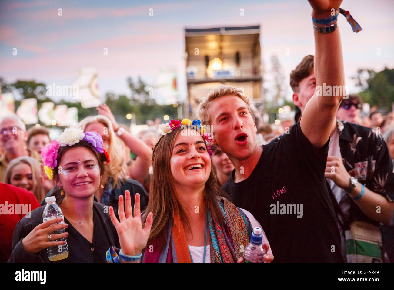 Asian music festival teenagers hi-res stock photography and images - Alamy