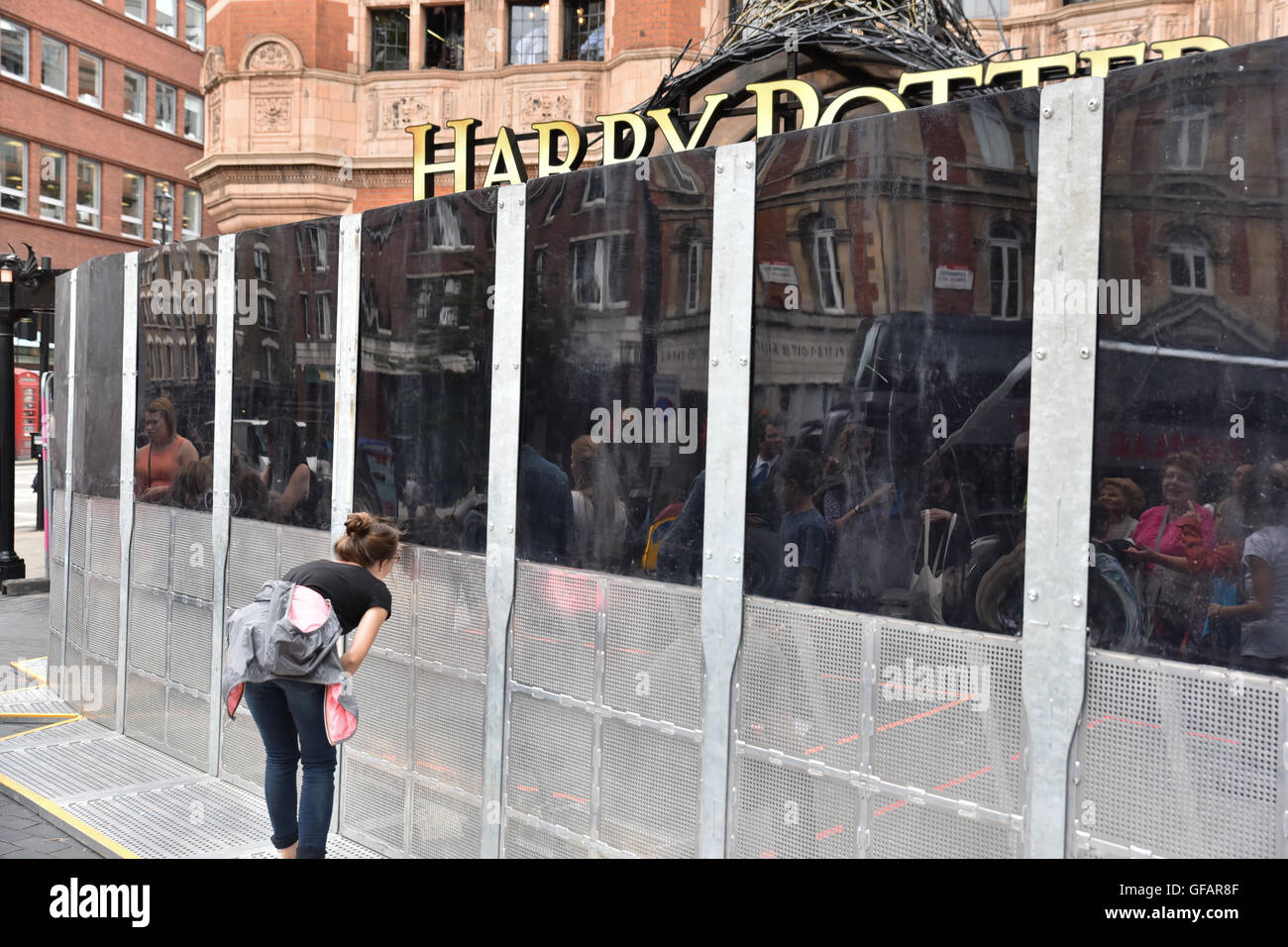 Harry potter characters hires stock photography and images Alamy