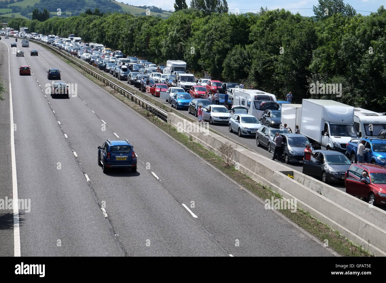 Long traffic queues hi-res stock photography and images - Alamy