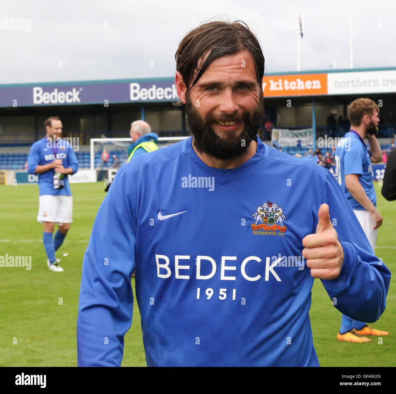 Lurgan, Northern Ireland. 30th July 2016 - Glenavon 1 Crusaders 0. Thumbs up from Glenavon manager Gary Hamilton after winning the Charity Shield. The Charity Shield is the first game of the new season between the League Champions (Crusaders) and the Irish Cup Winners (Glenavon). Picture - David Hunter/Alamy Live News Stock Photo