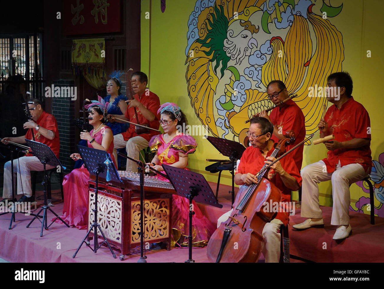 Amateur musical band hi-res stock photography and images - Alamy