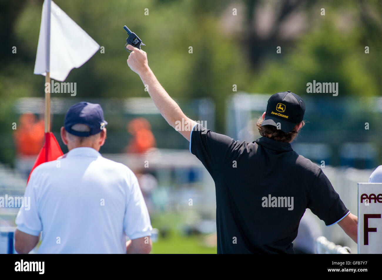 Race official fires starter gun, Southern Chester County League, Track