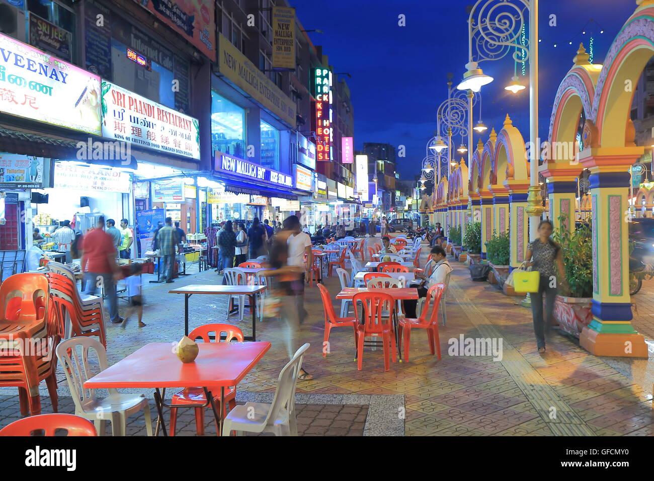 People shop and dine in Little India in Brickfields in Kuala Lumpur Malaysia Stock Photo Alamy