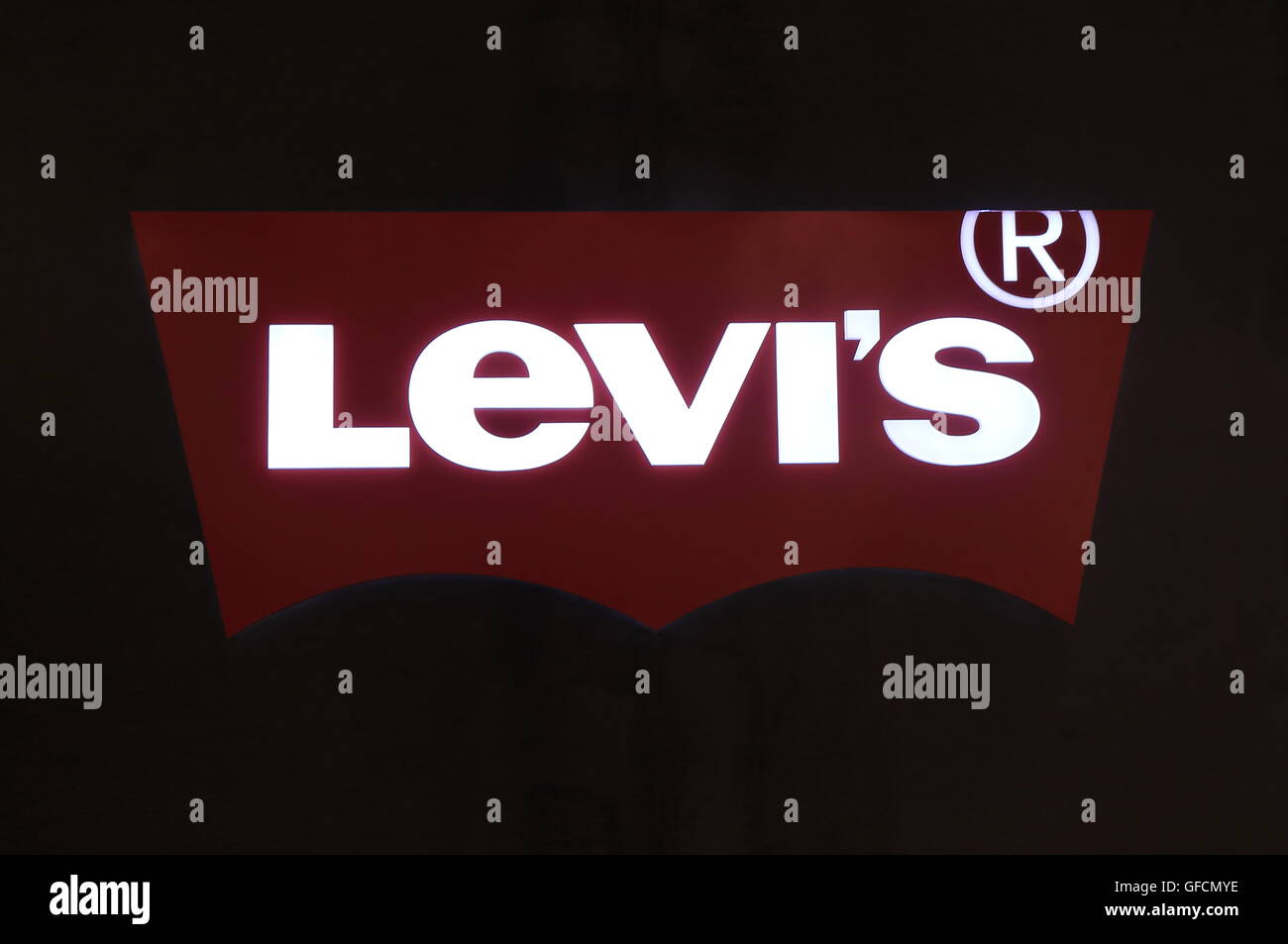 Levis logo hi-res stock photography and images - Alamy