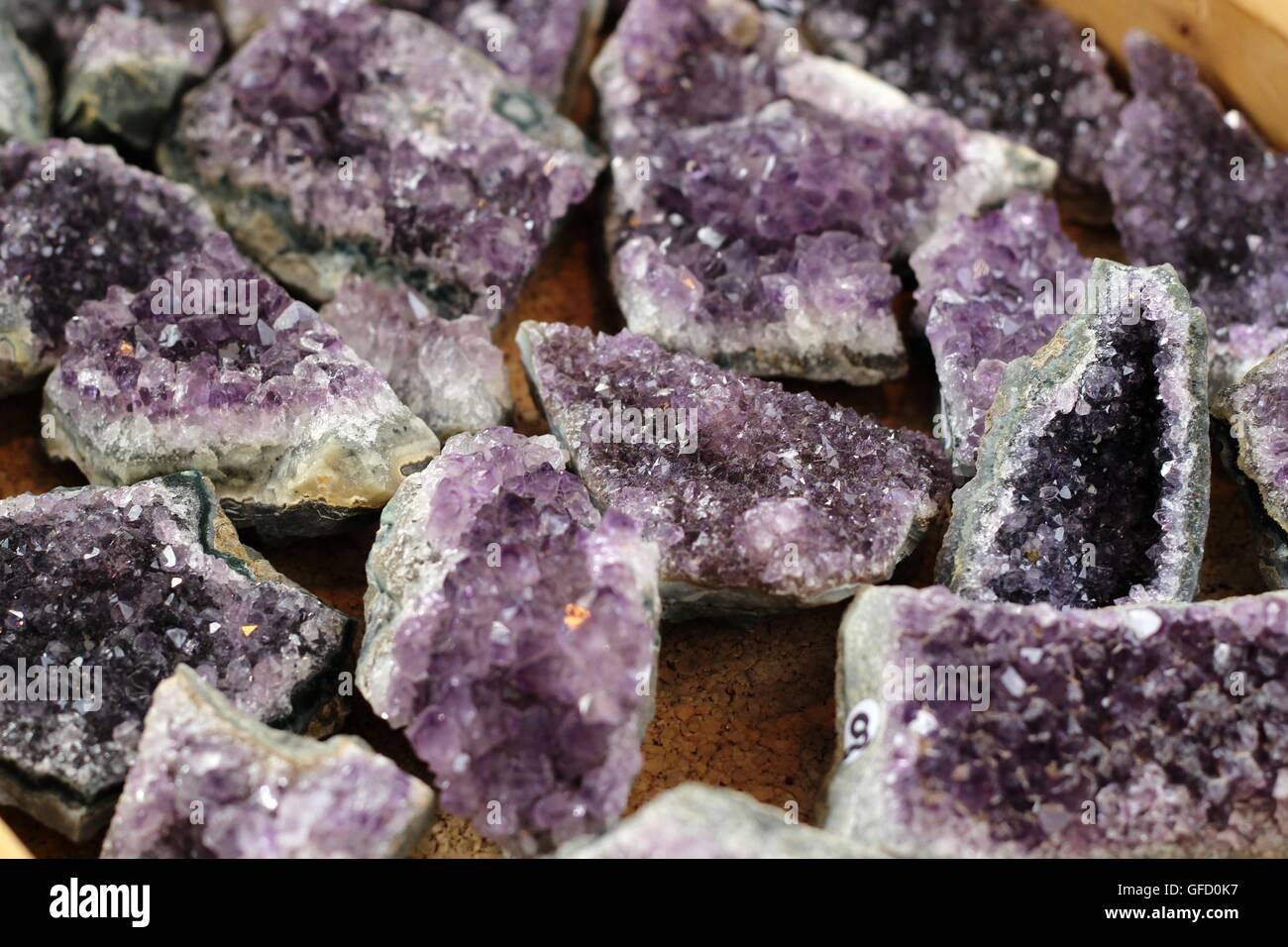 Raw amethyst crystal hi-res stock photography and images - Alamy