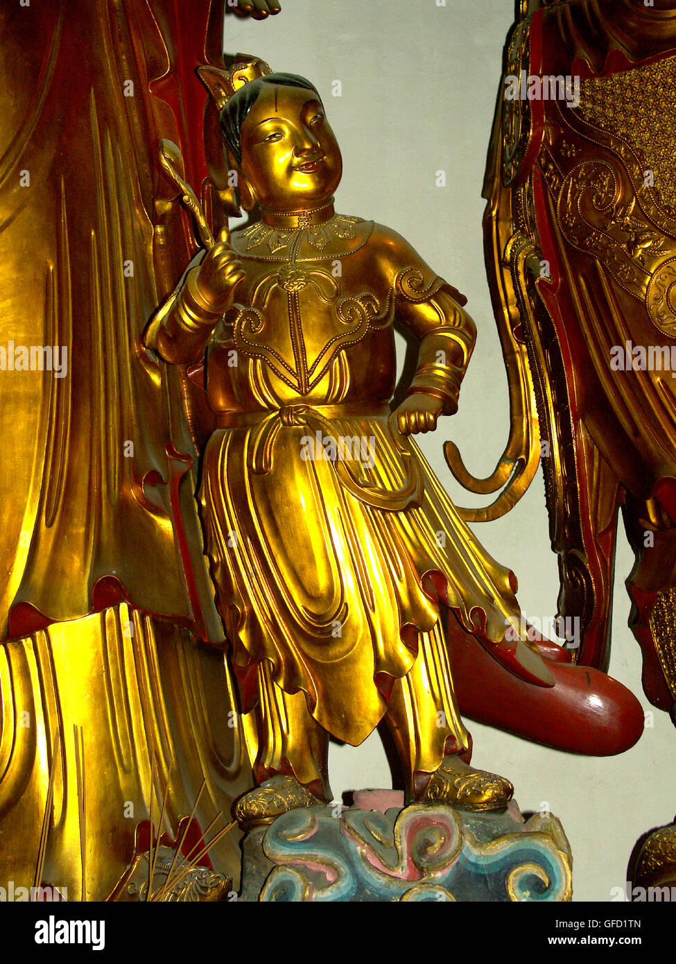 A deity of the Gods of the Twenty Heavens in the Grand Hall of the